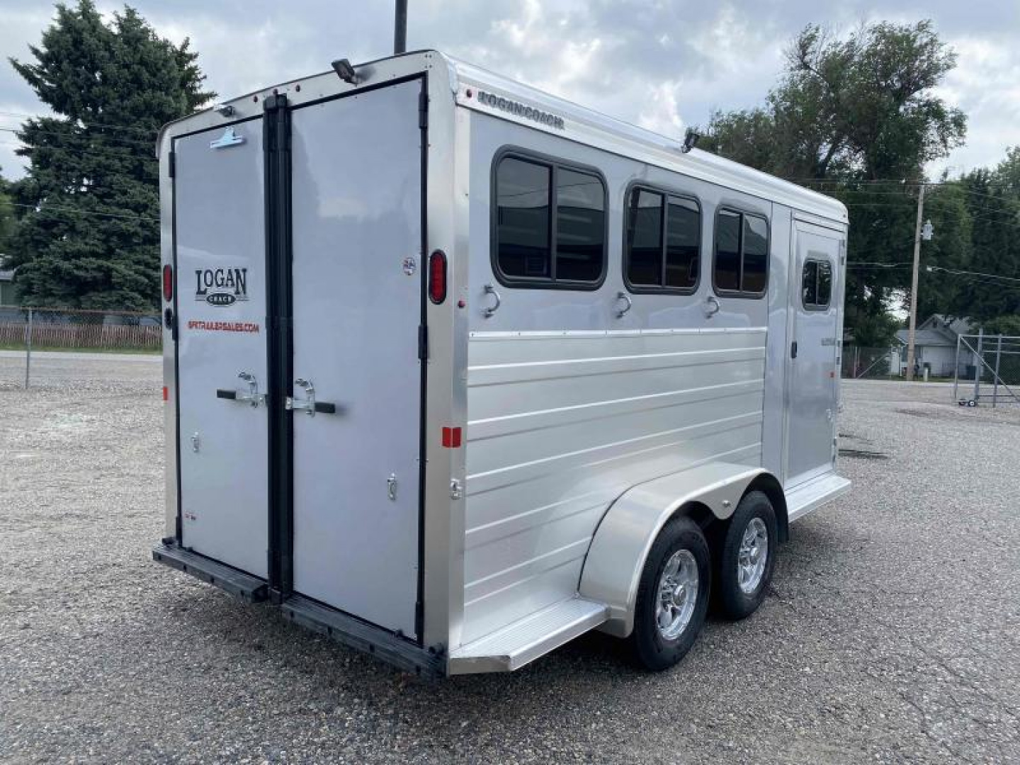 New 2027 Logan Bullseye 3 Horse Bumper Pull