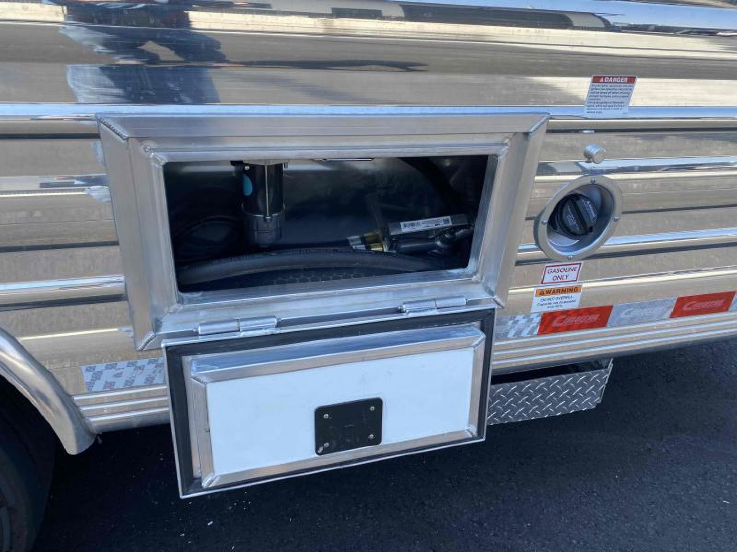 New 2023 Cimarron Freedom Toyhauler 16' Garage 16' Outlaw Living Quarter