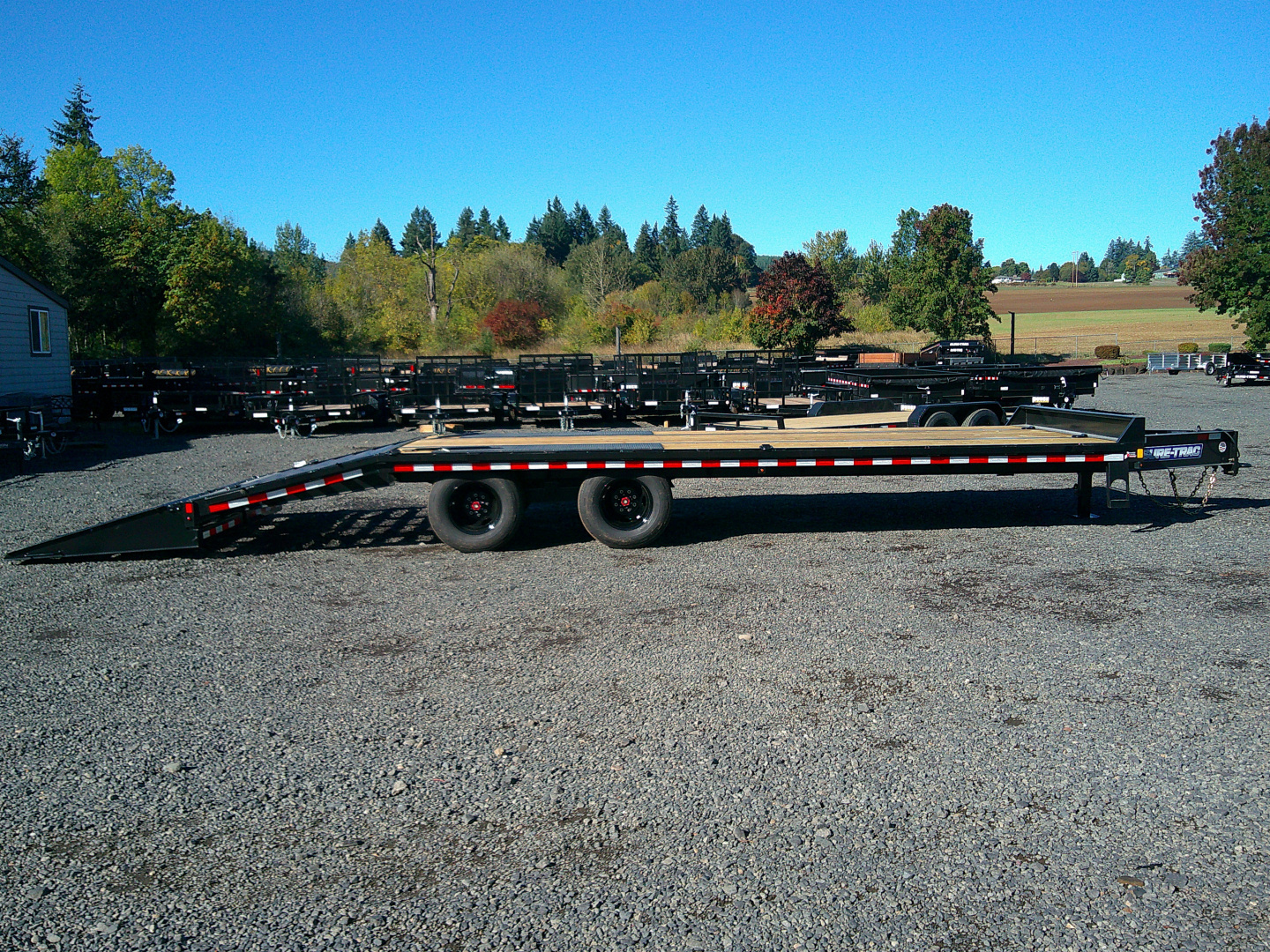 New 2026 Sure-Trac 8.5x25(20+5) 22.5k Deckover Trailer