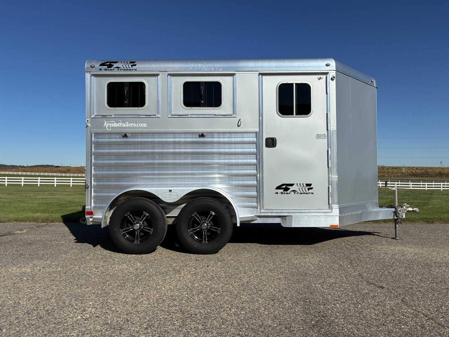 Used 2025 4-Star 2H BP Slant Load Horse Trailer - DEMO