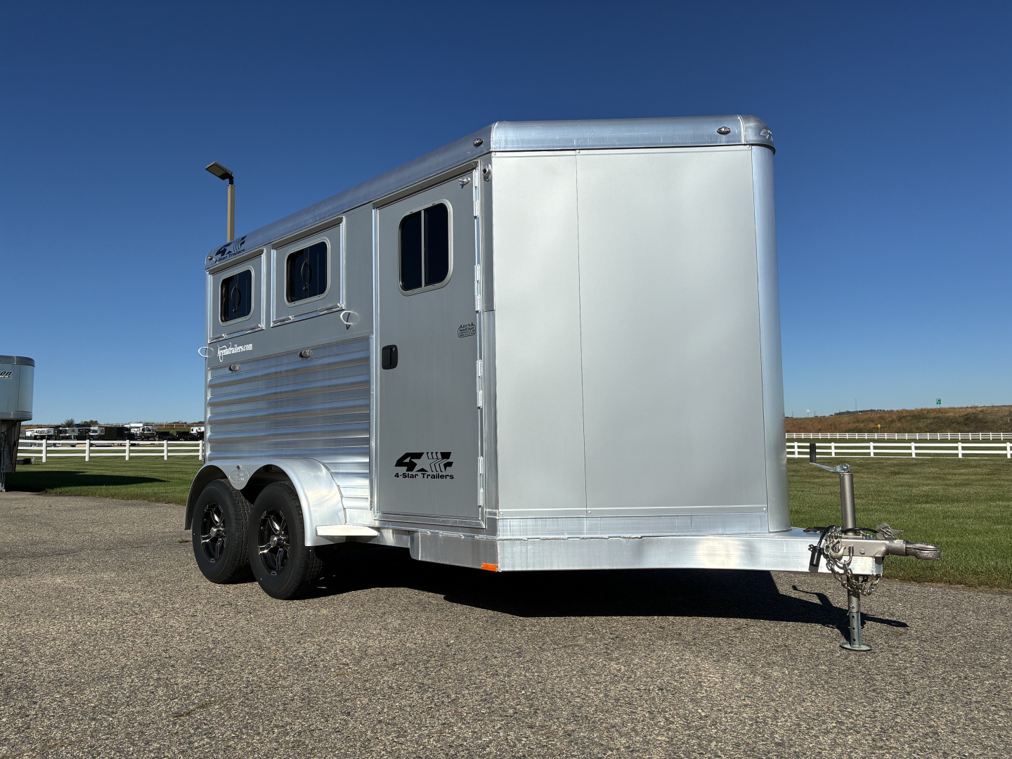 Used 2025 4-Star 2H BP Slant Load Horse Trailer - DEMO