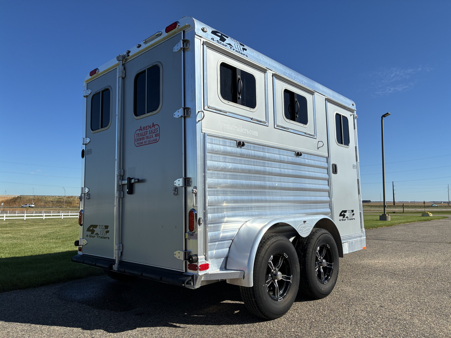 Used 2025 4-Star 2H BP Slant Load Horse Trailer - DEMO