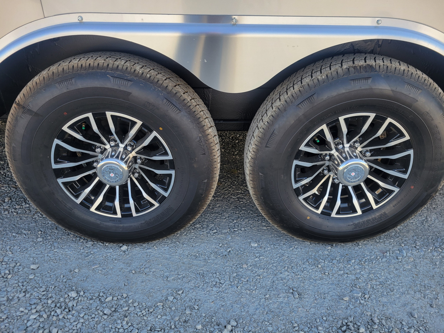New 2026 Sure-Trac 8.5x24 Pro Series Enclosed Bullnose Car Hauler