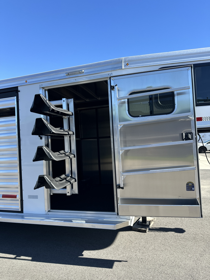New 2026 Logan Coach 24' Stock Combo Trailer