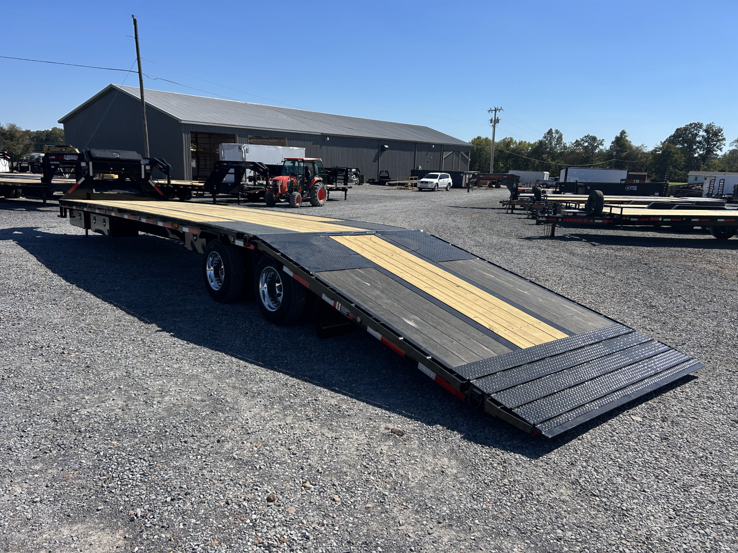New 2026 MAXXD Gooseneck Trailer | 40' x 102' 30K GVWR