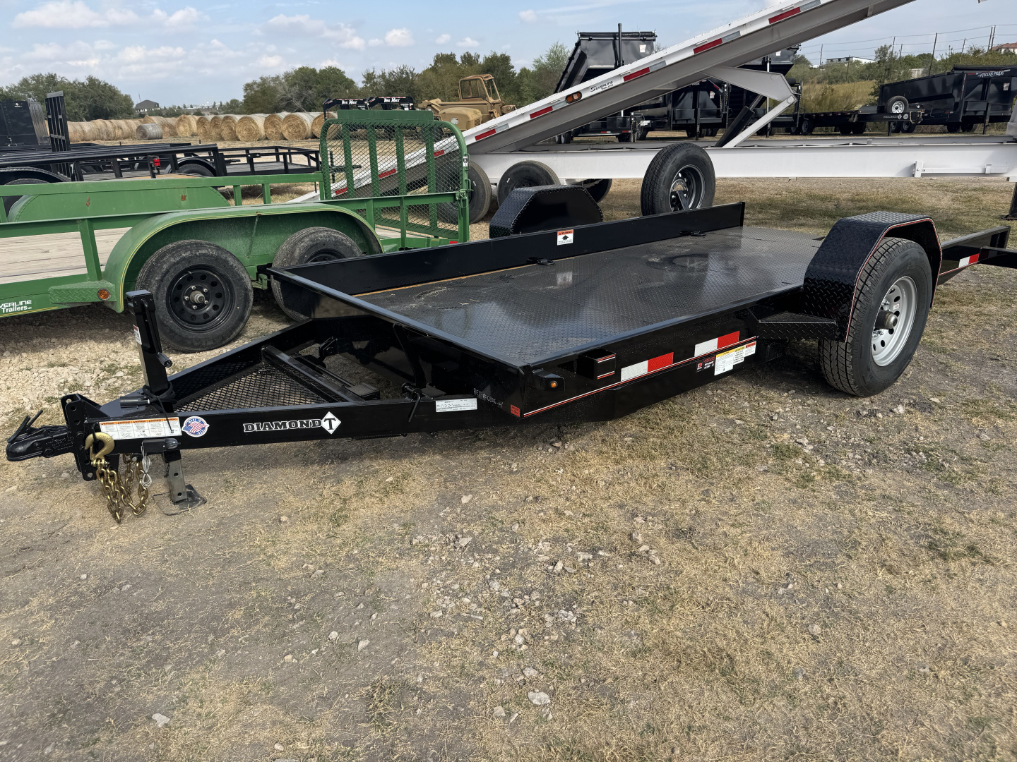 New 2026 Diamond T 7914SLT Tilt Trailer