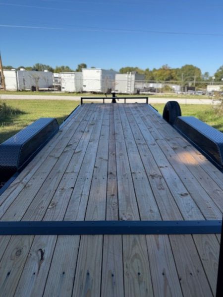 New 2025 Sure-Trac 7X20 (18+2) Equipment Trailer 14K
