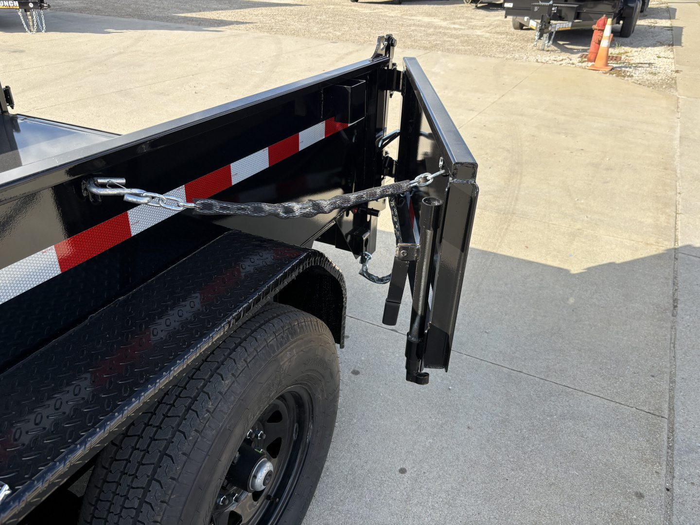 New 2026 Punch 83"X14' SCISSOR 14K DUMP Dump Trailer