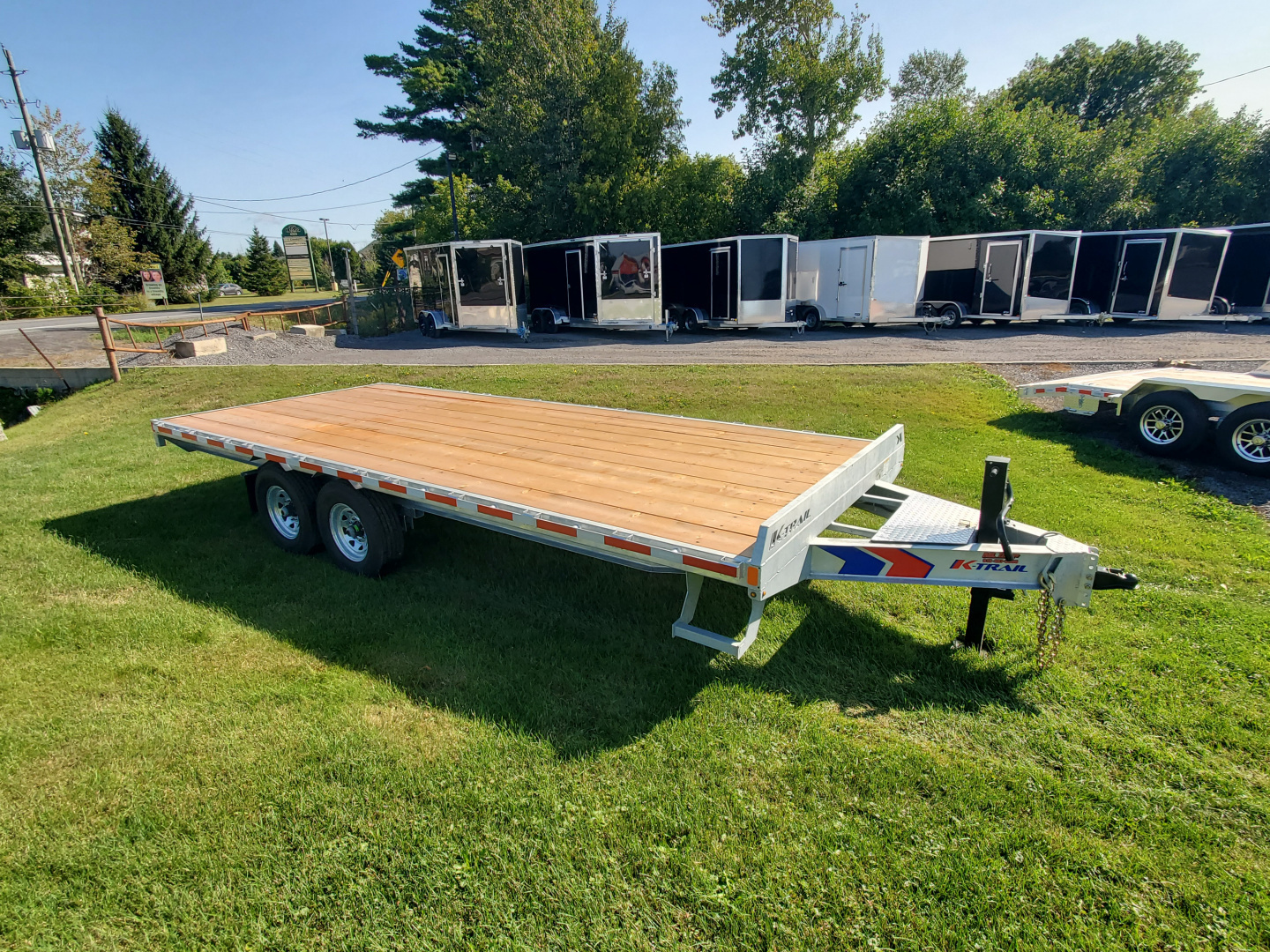 New 2027 CANADIAN MADE K-Trail 20' 7 Ton Deckover Flatbed Trailer