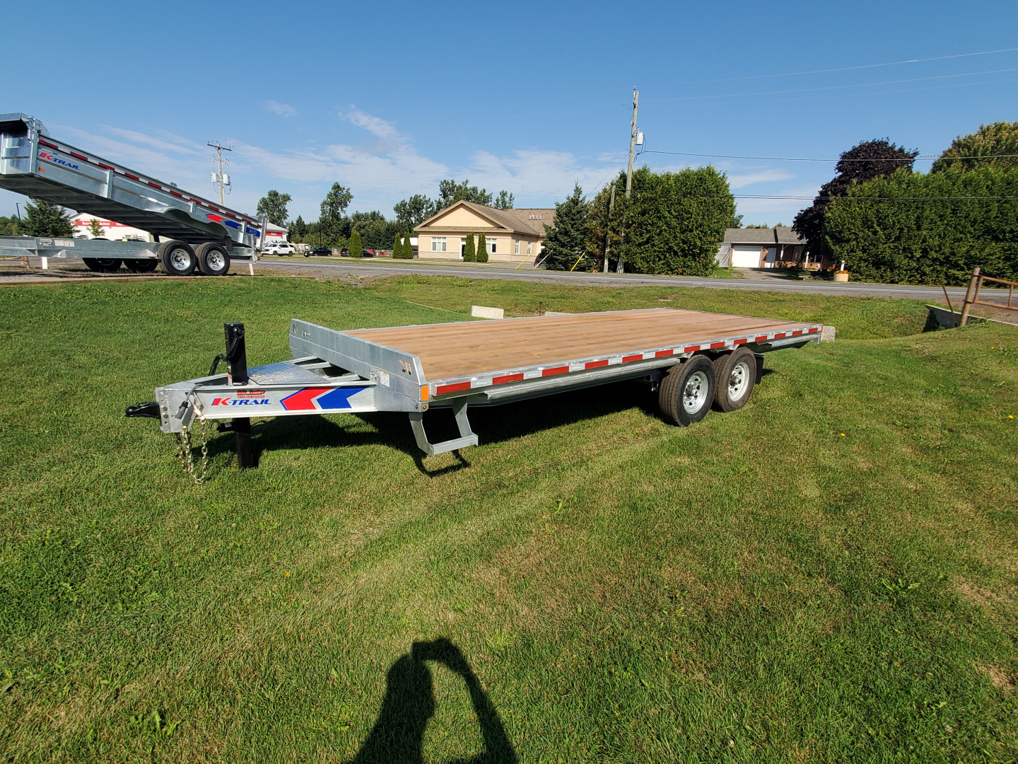 New 2027 CANADIAN MADE K-Trail 20' 7 Ton Deckover Flatbed Trailer