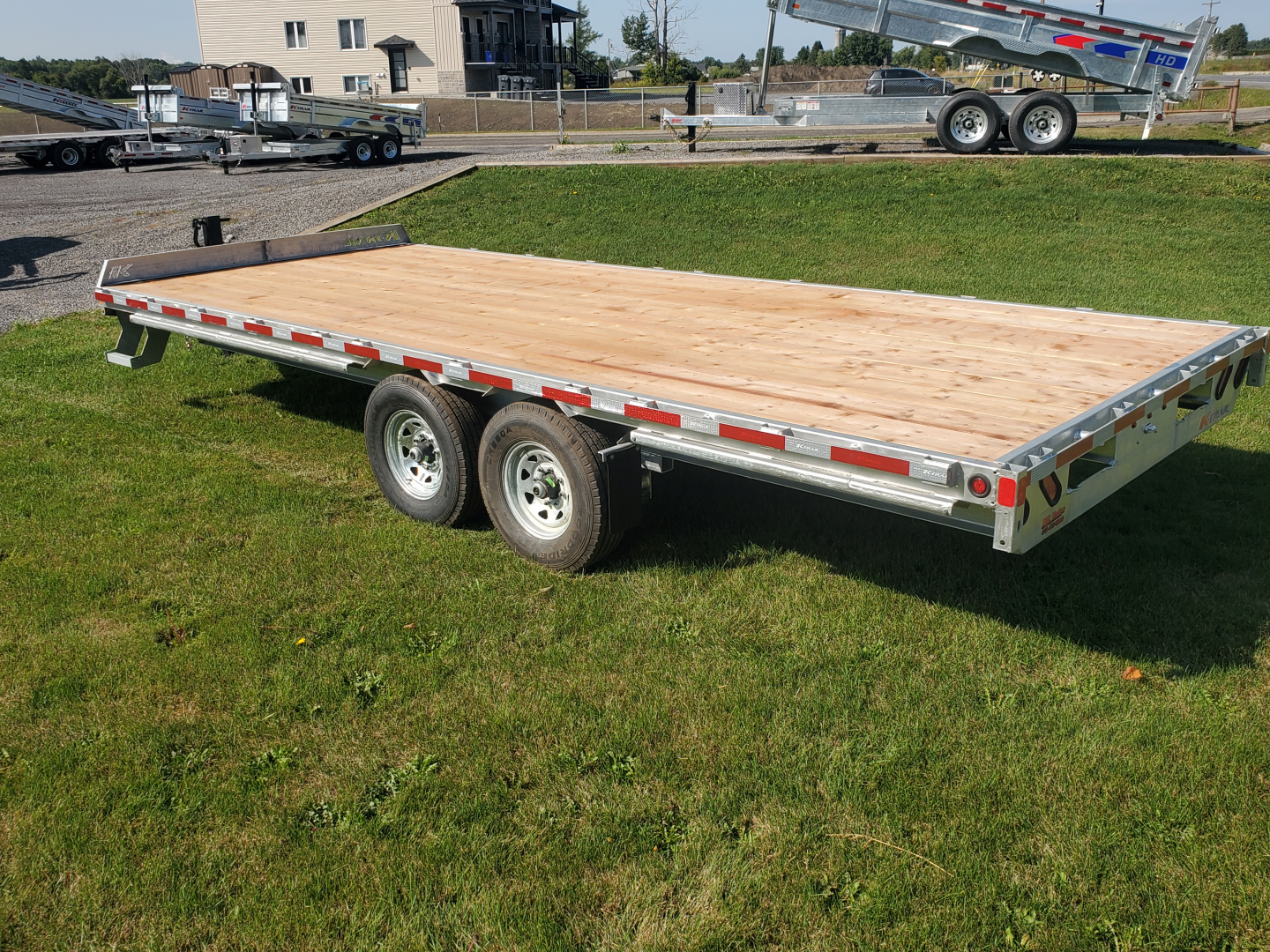 New 2027 CANADIAN MADE K-Trail 20' 7 Ton Deckover Flatbed Trailer