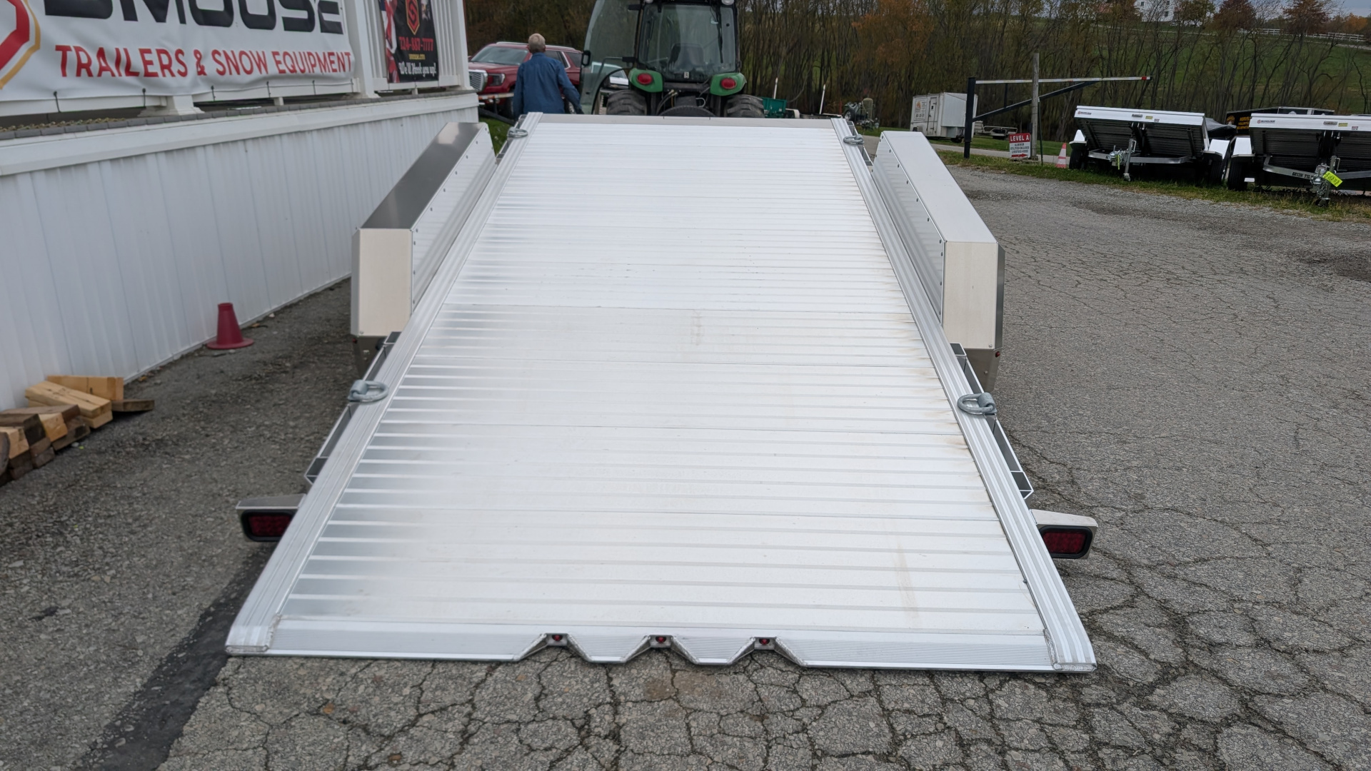 New NEW 2025 EBY 22' (6' + 16') SPLIT TILT ALUMINUM Equipment Trailer