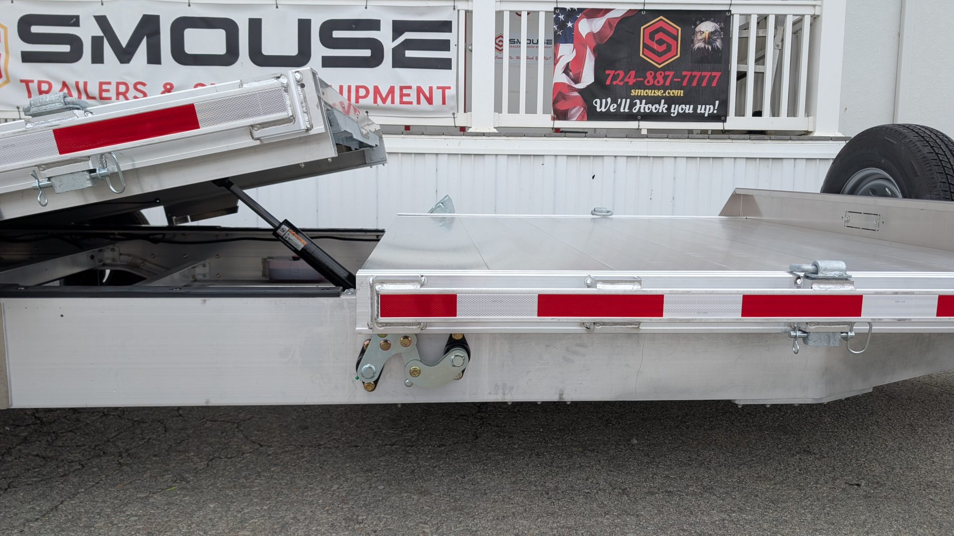 New NEW 2025 EBY 22' (6' + 16') SPLIT TILT ALUMINUM Equipment Trailer