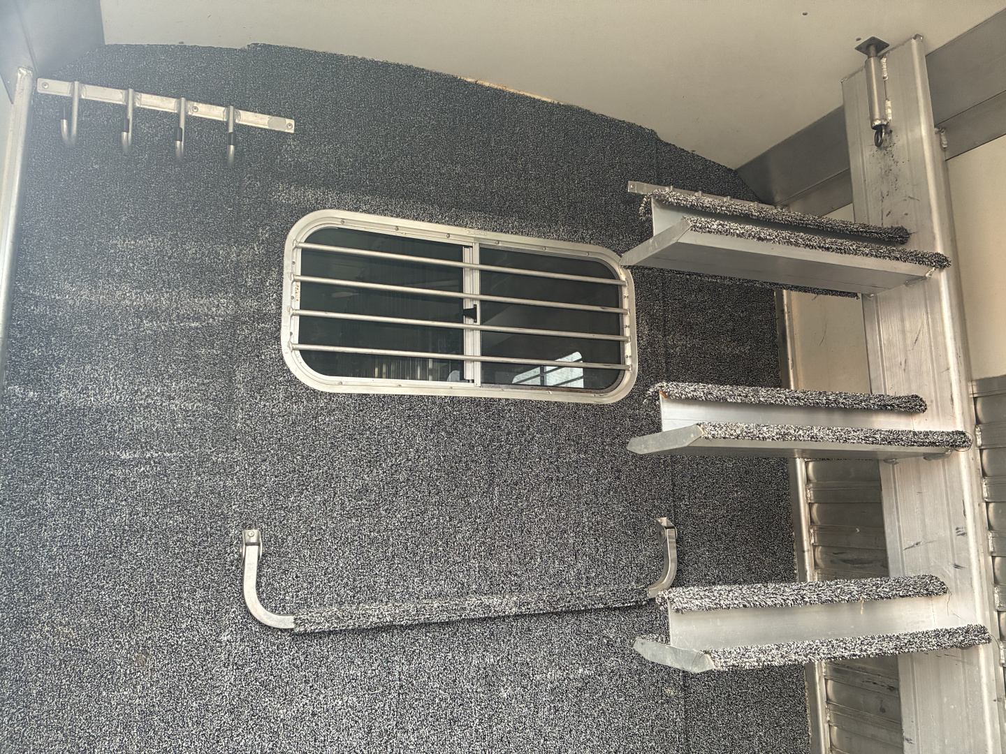 Used 2002 4-Star 2H Straight Load Horse Trailer