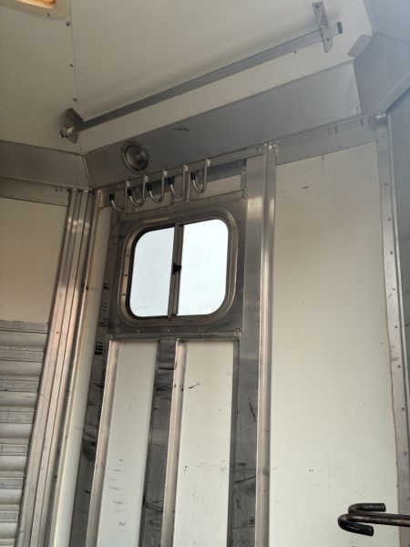 Used 2002 4-Star 2H Straight Load Horse Trailer