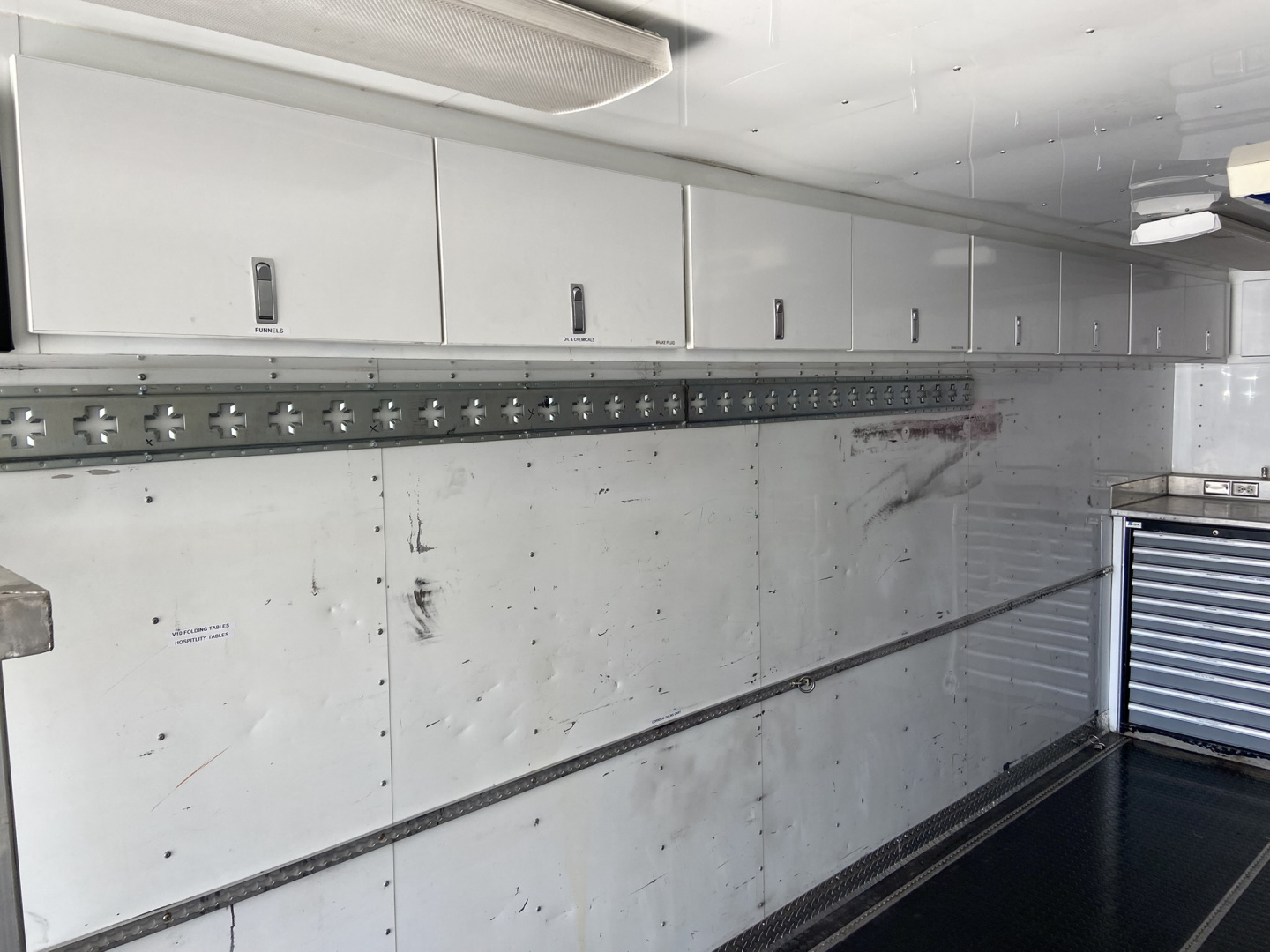 Used 2000 Featherlite Trailer