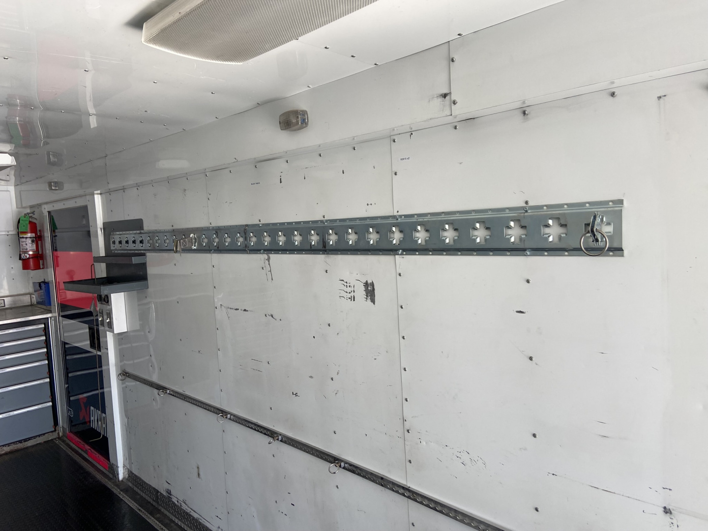 Used 2000 Featherlite Trailer