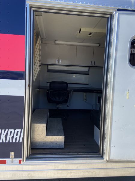Used 2000 Featherlite Trailer