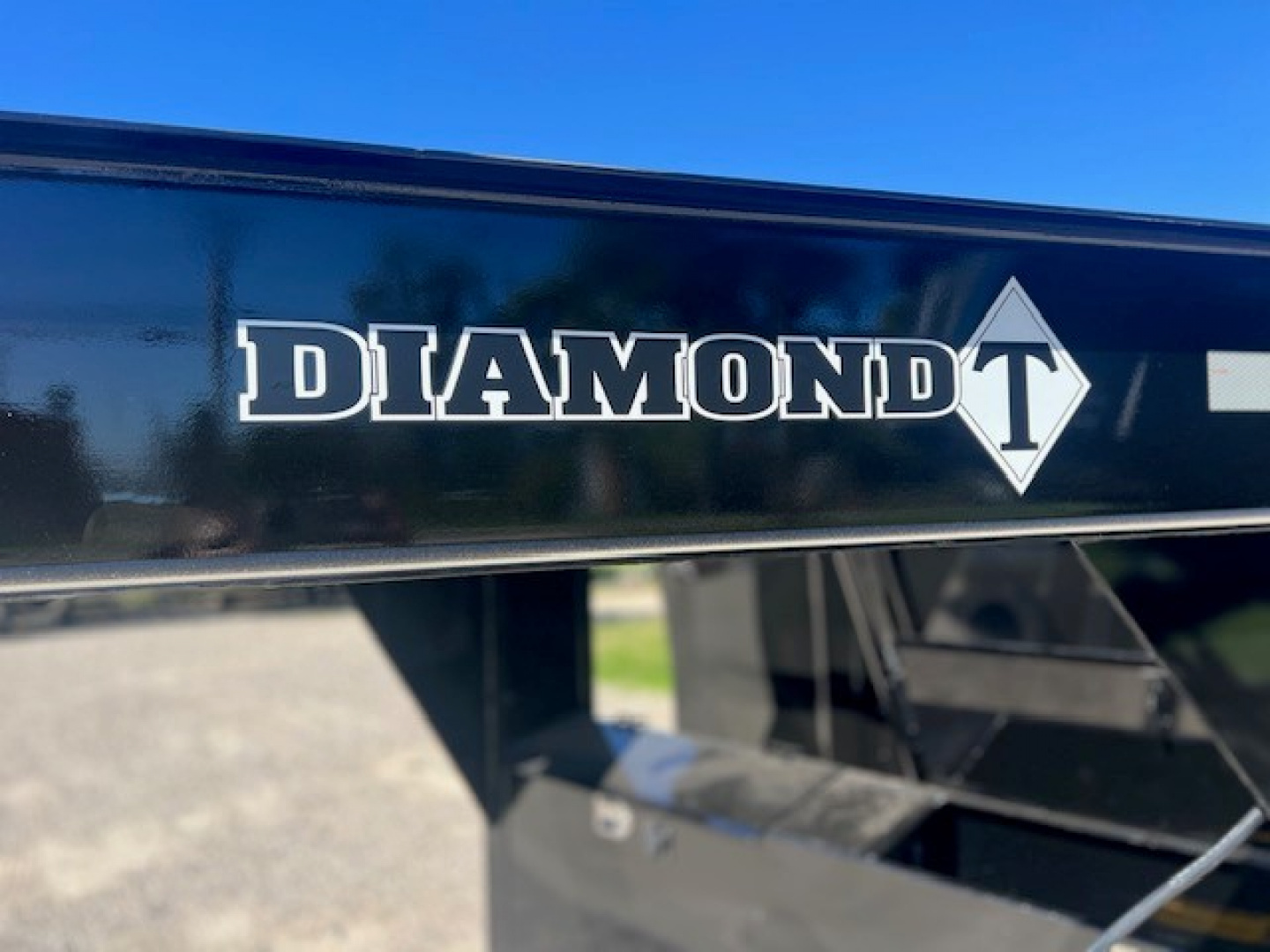 2026 Diamond T photo 2