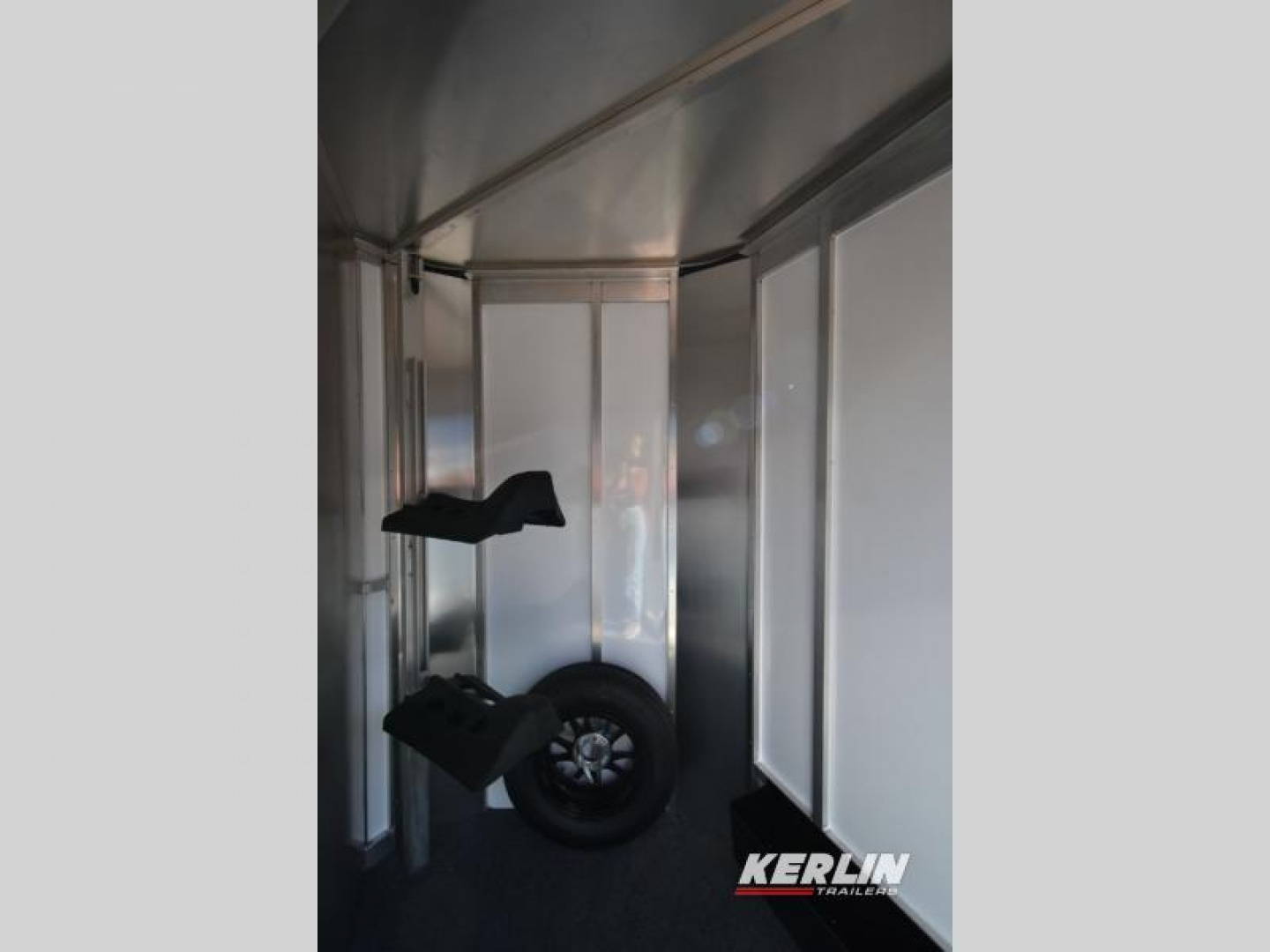 New 2026 Kiefer Manufacturing Kruiser STOCK SLANT LOAD BP Horse Trailer