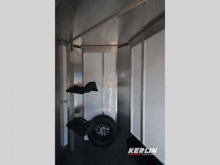 New 2026 Kiefer Manufacturing Kruiser STOCK SLANT LOAD BP Horse Trailer