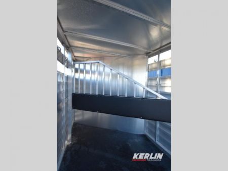 New 2026 Kiefer Manufacturing Kruiser STOCK SLANT LOAD BP Horse Trailer