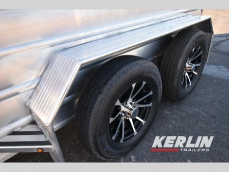 New 2026 Kiefer Manufacturing Kruiser STOCK SLANT LOAD BP Horse Trailer
