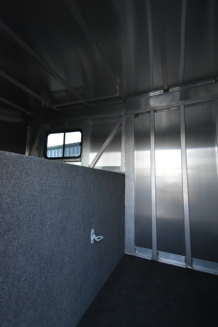 New 2027 Merhow Trailers Bronco 7300 Horse Trailer
