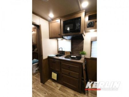 New 2025 Lakota Charger 8149 STK