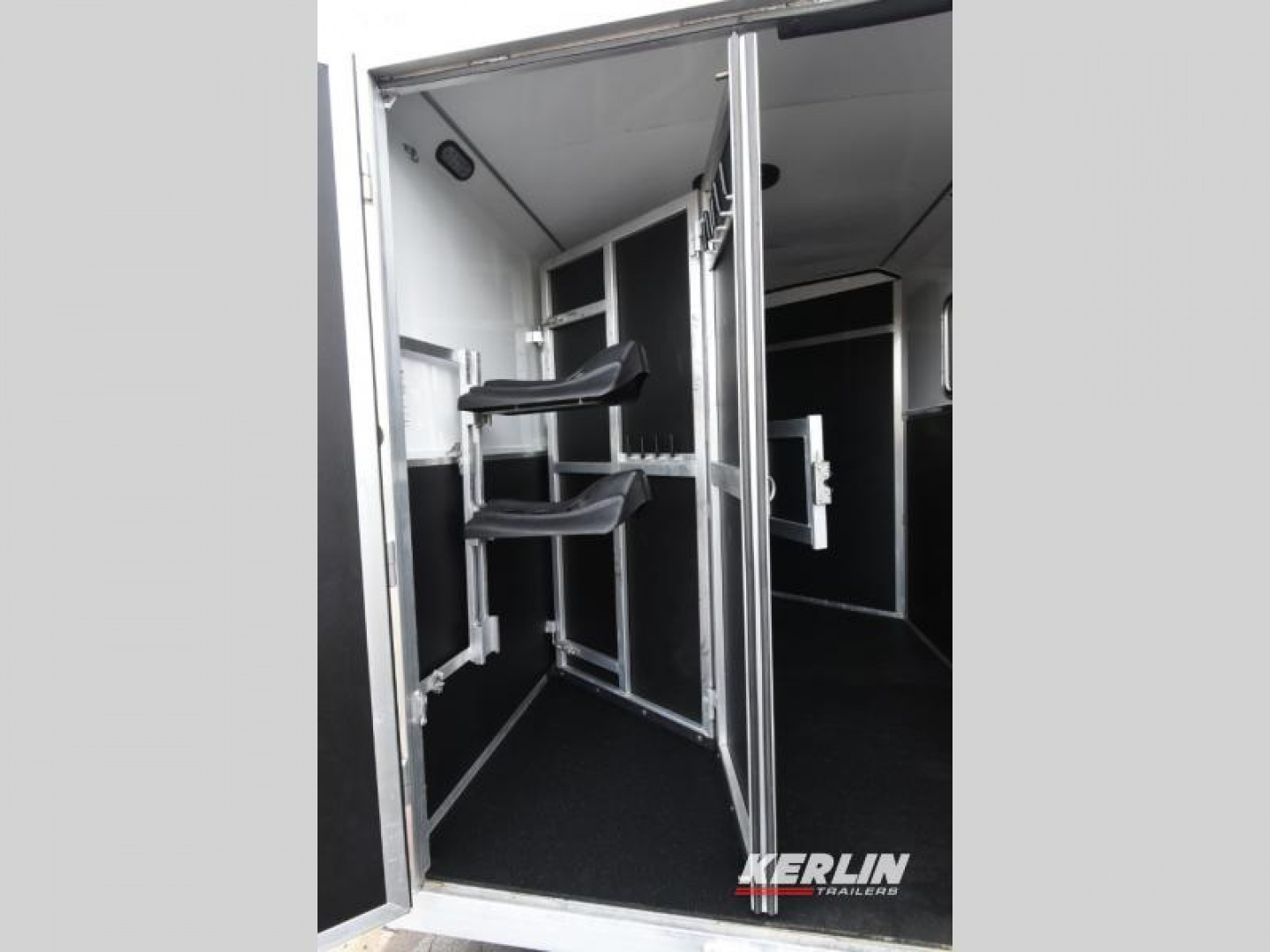Used 2023 Shadow 69186S-2SL-GN-LQ