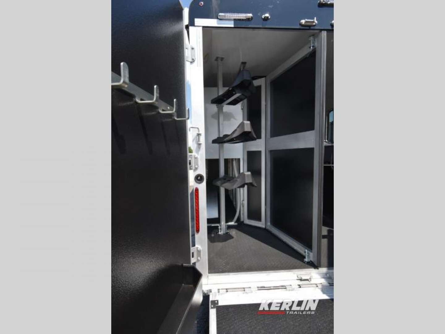 New 2026 Bison Trailers Silverado 8311B Horse Trailer