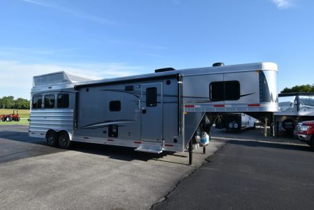 New 2027 Merhow Trailers Stampede 8312 Horse Trailer