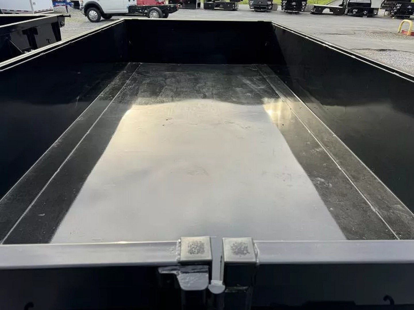 New 2025 Big Tex 14LP-14  Dump Trailer 7X14 WITH TARP RAMPS & LOADING FEET SCISSOR LIFT