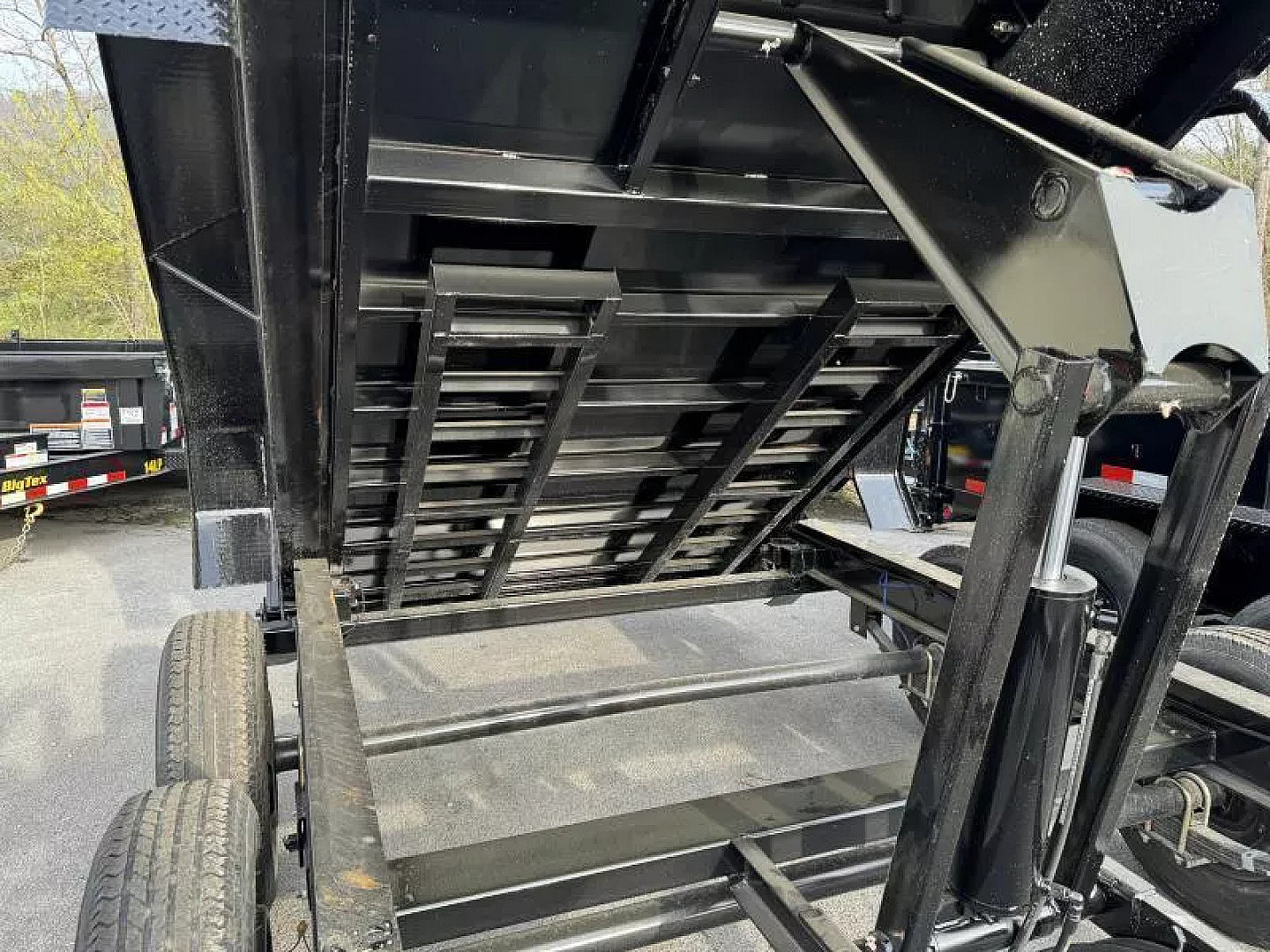 New 2025 Big Tex 14LP-14  Dump Trailer 7X14 WITH TARP RAMPS & LOADING FEET SCISSOR LIFT