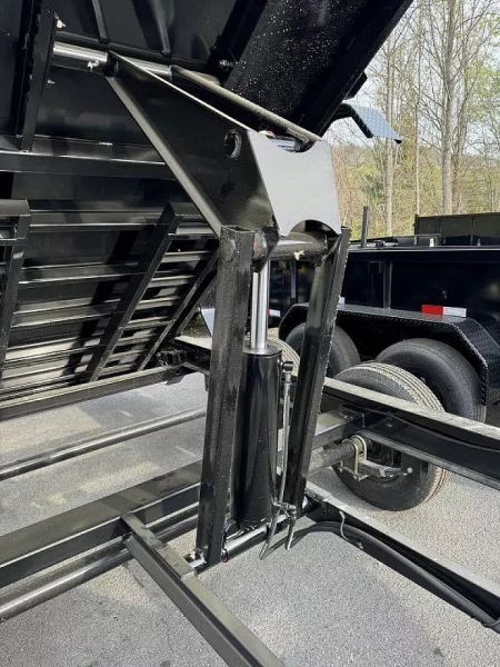 New 2025 Big Tex 14LP-14  Dump Trailer 7X14 WITH TARP RAMPS & LOADING FEET SCISSOR LIFT