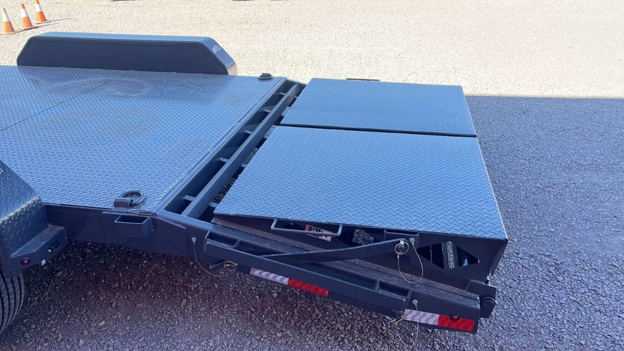 New 2026 Lamar Trailers 83" X 22' H6 - 16K EQUIPMENT HAULER Equipment Trailer