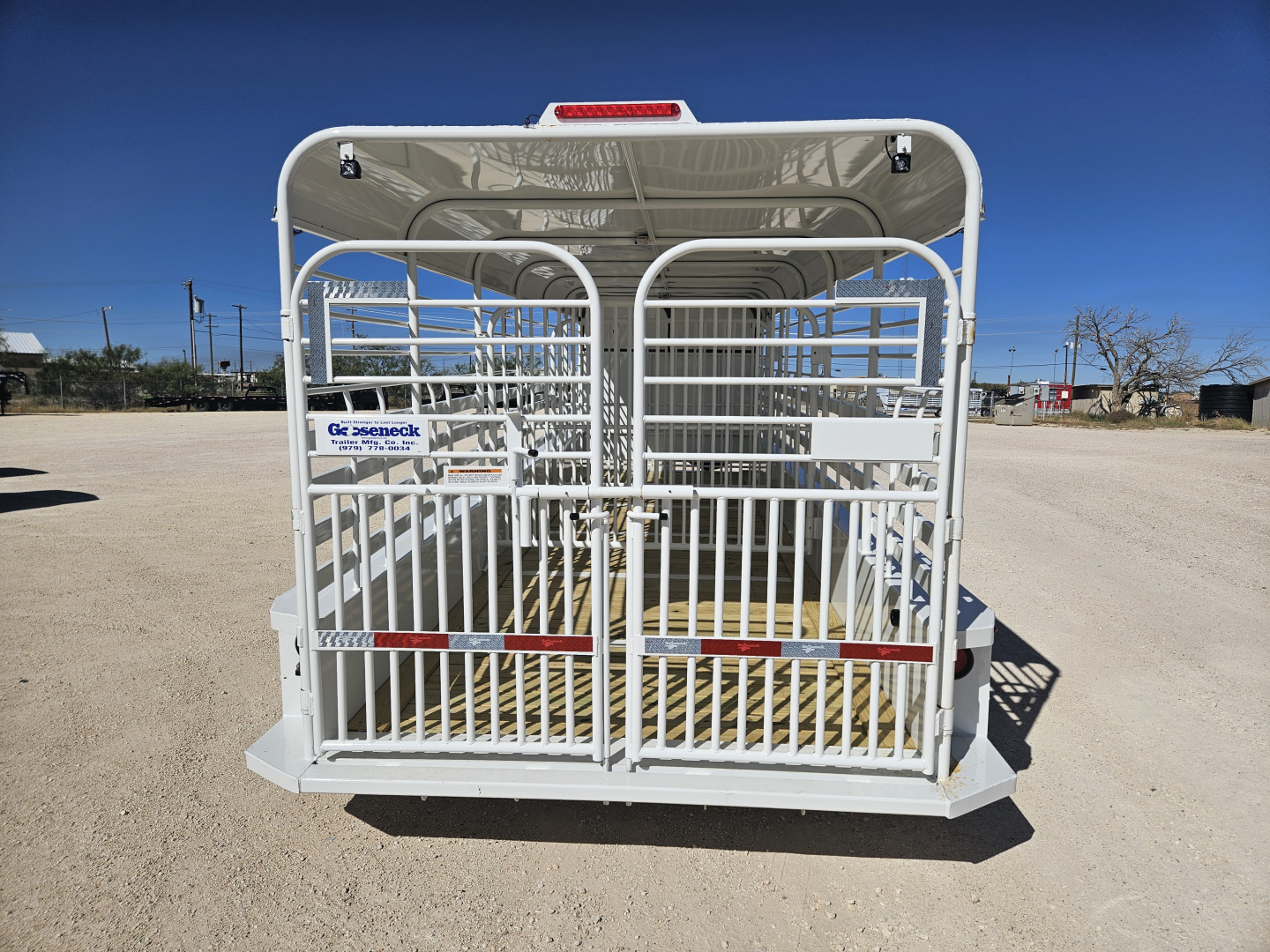 New 2025 Gooseneck Trailer 17.5K 24' Stock Trailer