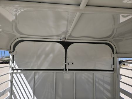 New 2025 Gooseneck Trailer 17.5K 24' Stock Trailer