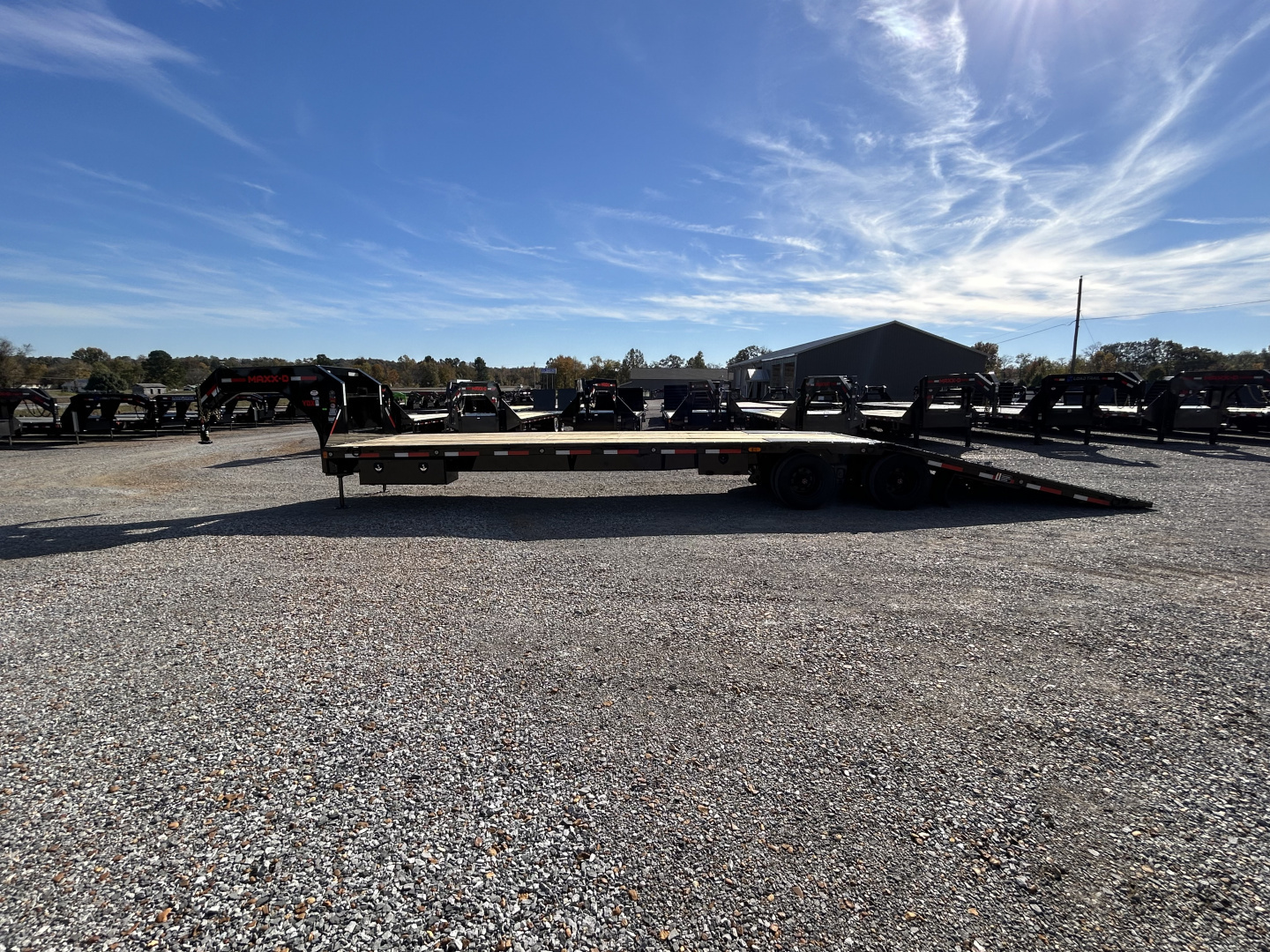 New 2026 MAXXD Hydraulic Dovetail Gooseneck Trailer | 36' x 102' 30K GVWR