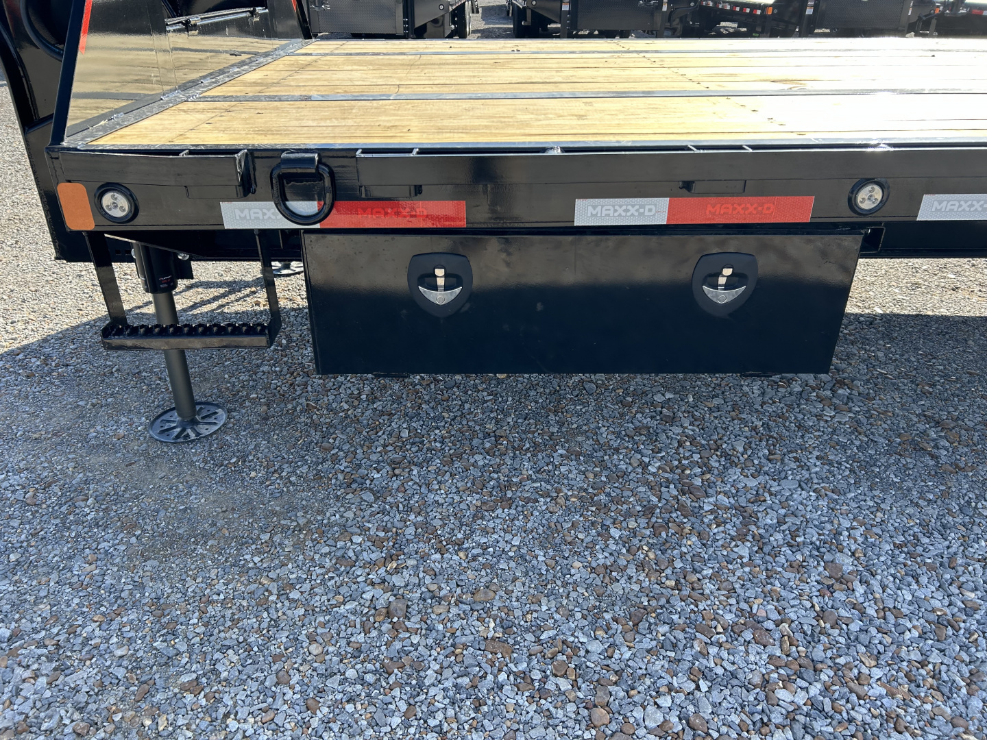 New 2026 MAXXD Hydraulic Dovetail Gooseneck Trailer | 36' x 102' 30K GVWR