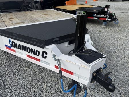 Used (USED) 2026 Diamond C DET210 DECK OVER TILT TRAILER SOLAR CHARGER HYDRO JACK