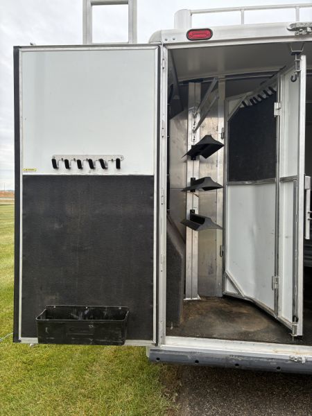 Used 2018 Cimarron 3H 13' LQ Horse Trailer