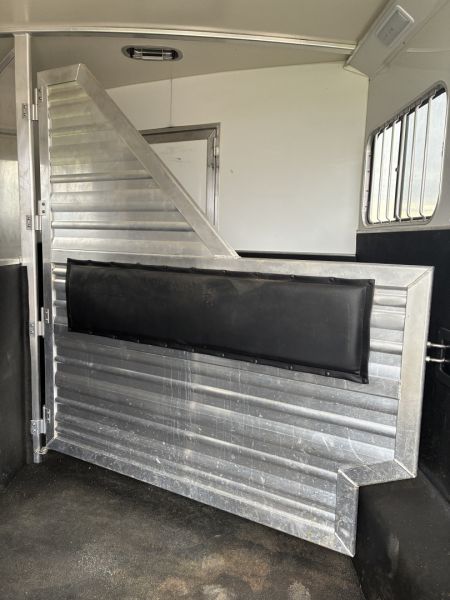Used 2018 Cimarron 3H 13' LQ Horse Trailer