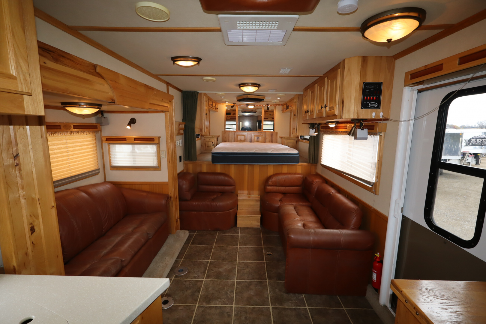 Used 2005 Sundowner 4 Horse LQ Slide-out MT Horse Trailer