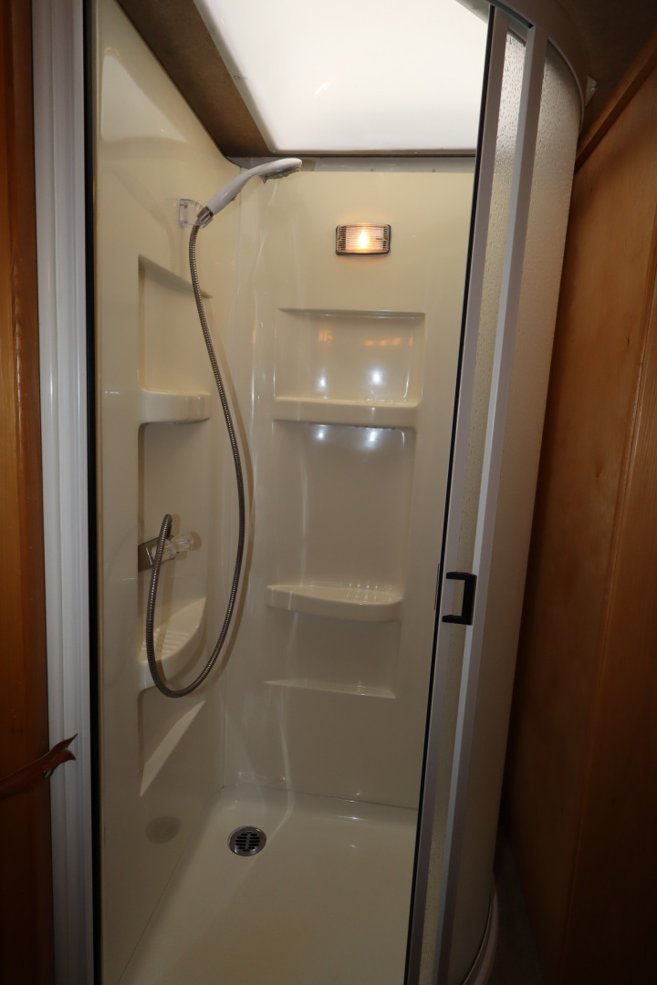Used 2005 Sundowner 4 Horse LQ Slide-out MT Horse Trailer