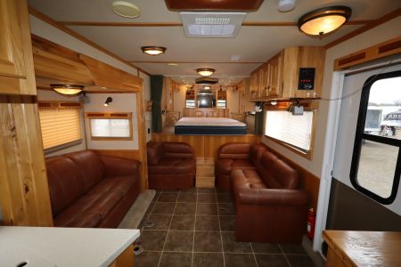 Used 2005 Sundowner 4 Horse LQ Slide-out MT Horse Trailer