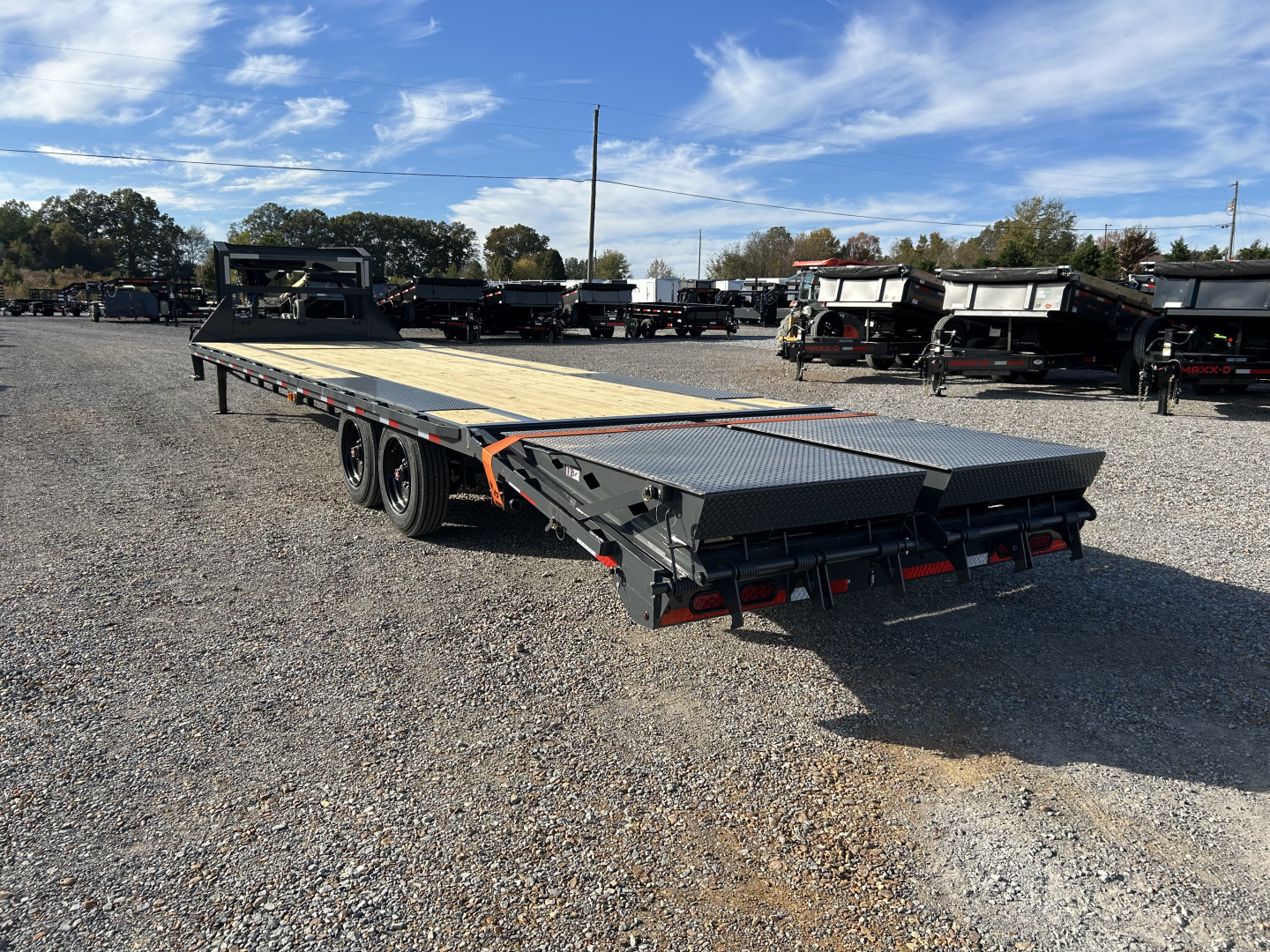 New 2026 Lamar 102" x 30' 16k Gooseneck Flatbed Trailer