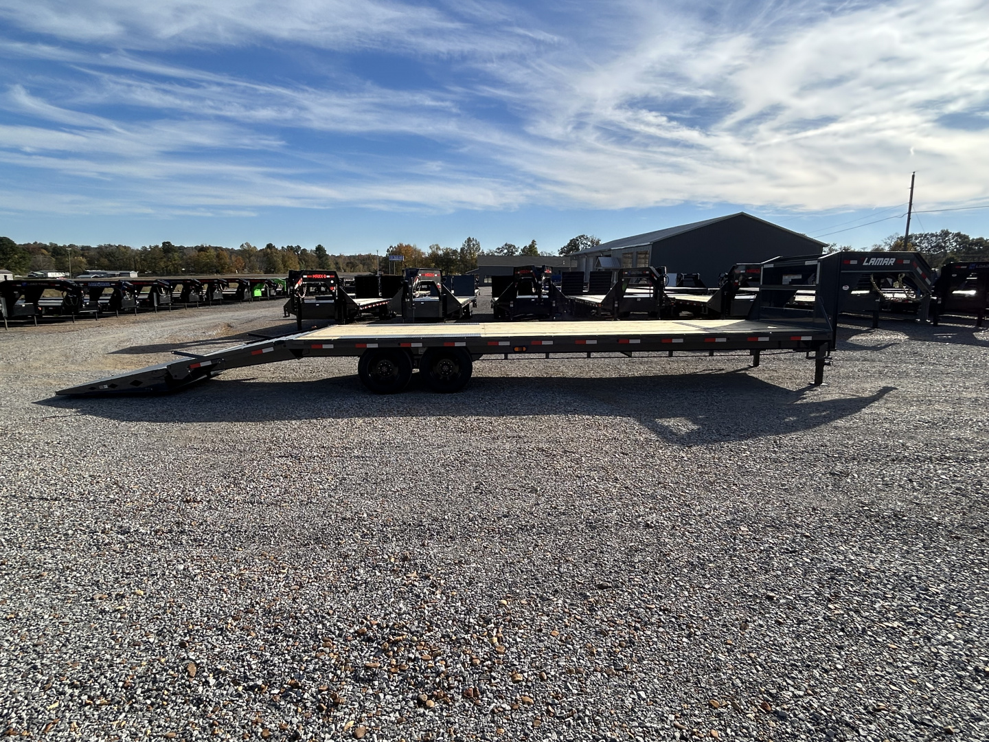 New 2026 Lamar 102" x 30' 16k Gooseneck Flatbed Trailer