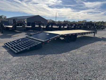 New 2026 Lamar 102" x 30' 16k Gooseneck Flatbed Trailer