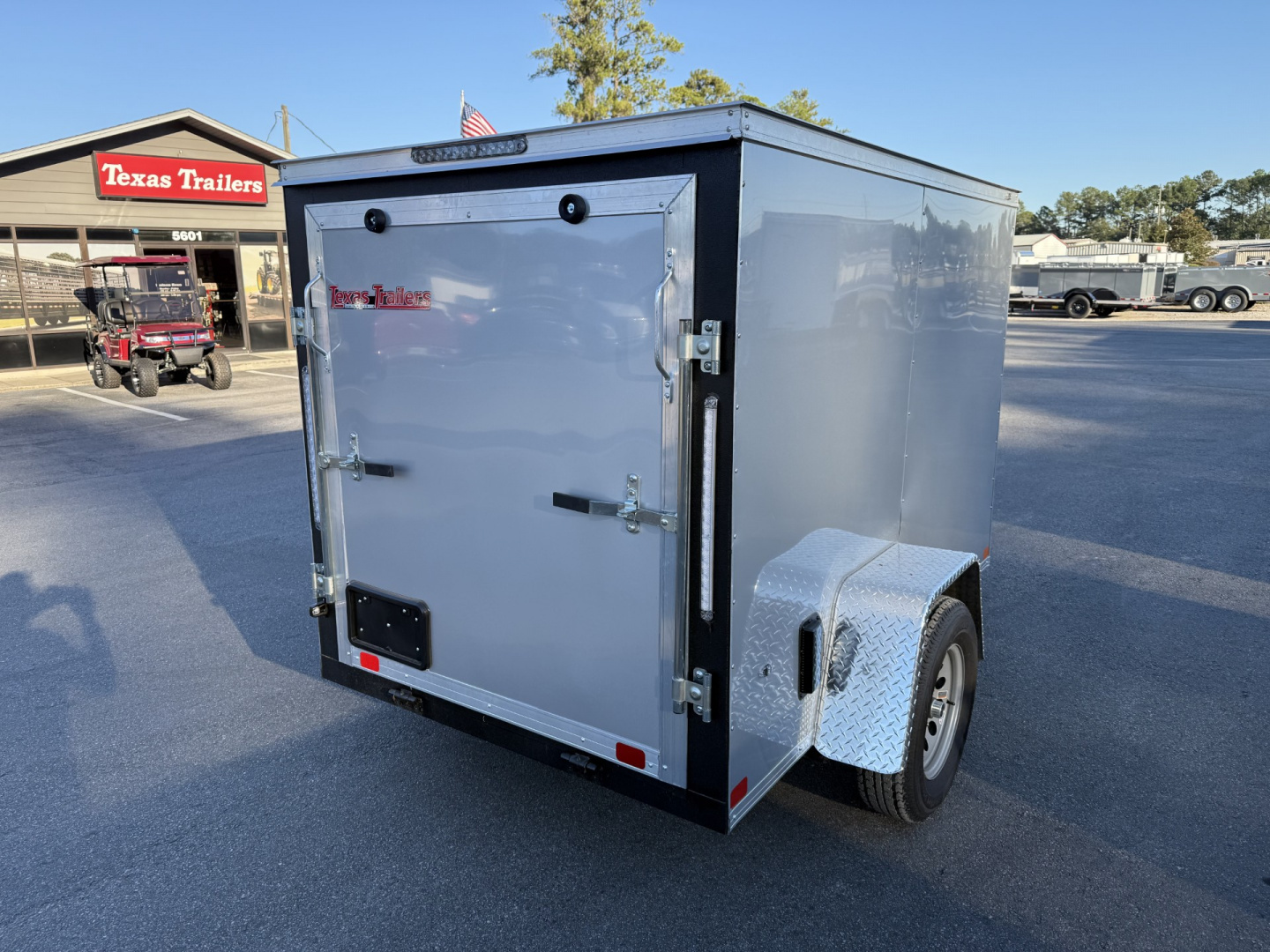 New TX5X8SA TEXAS TRAILERS 5' X 8' CARGO / ENCLOSED TRAILER W/REAR RAMP DOOR
